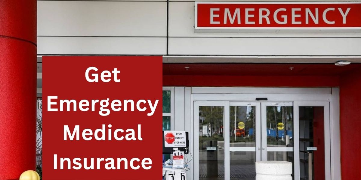 A person receives emergency medical care from a doctor, as discussed in this guide on how to get insurance after a hospital visit in the USA in 2026.